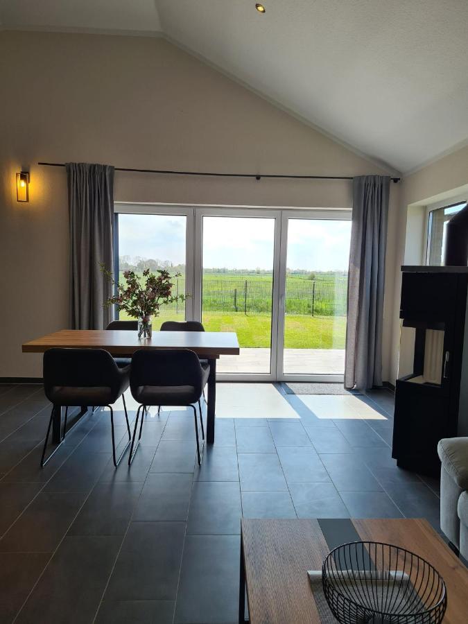 Watt'N Blick - Hundefreundliches Ferienhaus Mit Ausblick Ueber Die Wiesen Bis Zum Deich Schweiburg Exterior foto